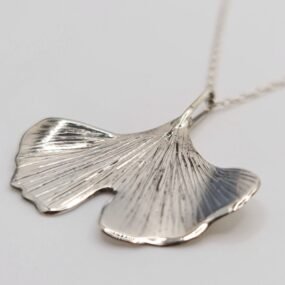 collier ginkgo