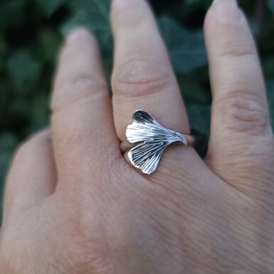 bague de fiançailles en forme de feuille de gingko